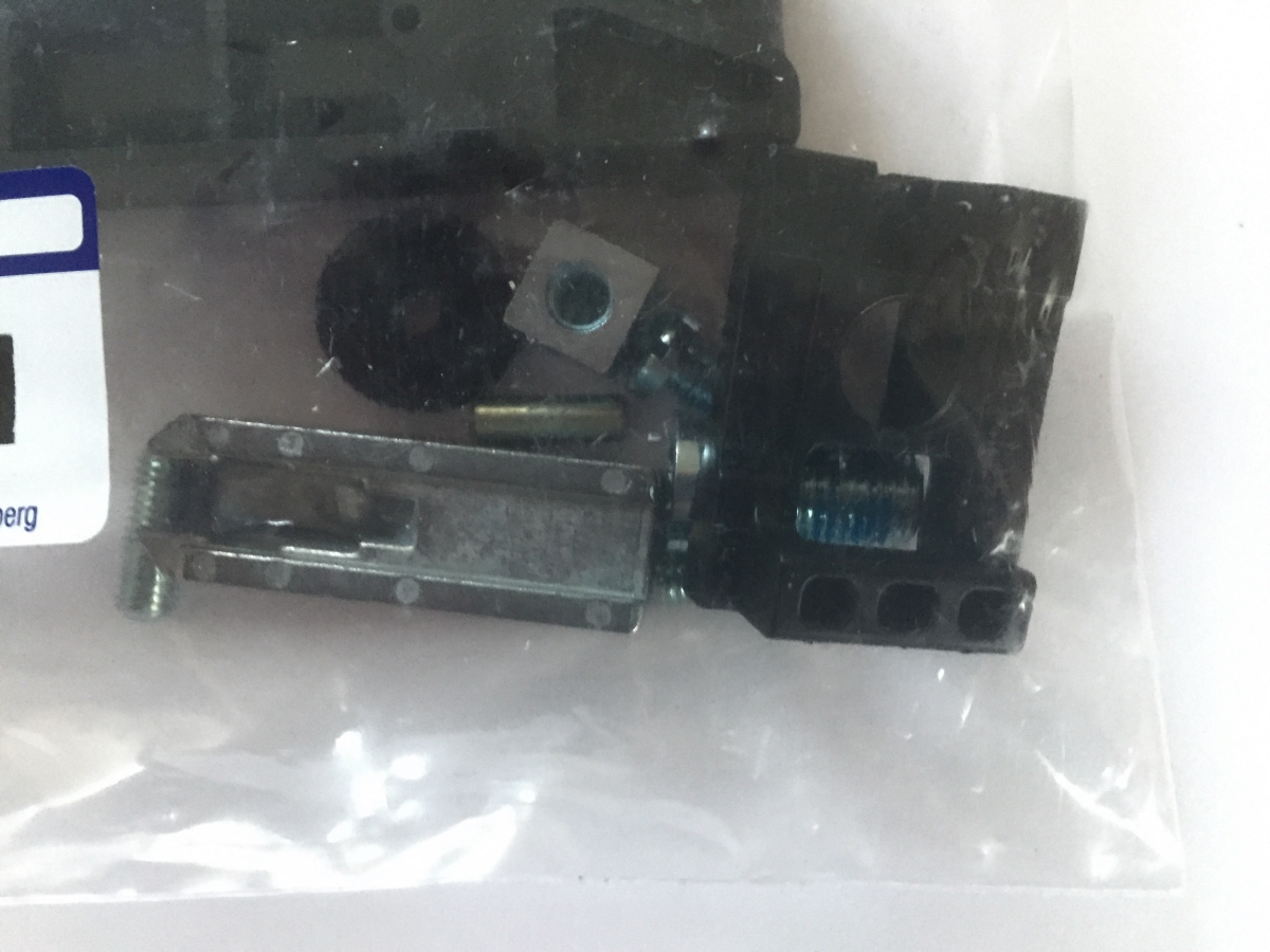 GEZE-Auslosemechanik-und-Zubehor-2 GEZE Auslösemechanik und Zubehör