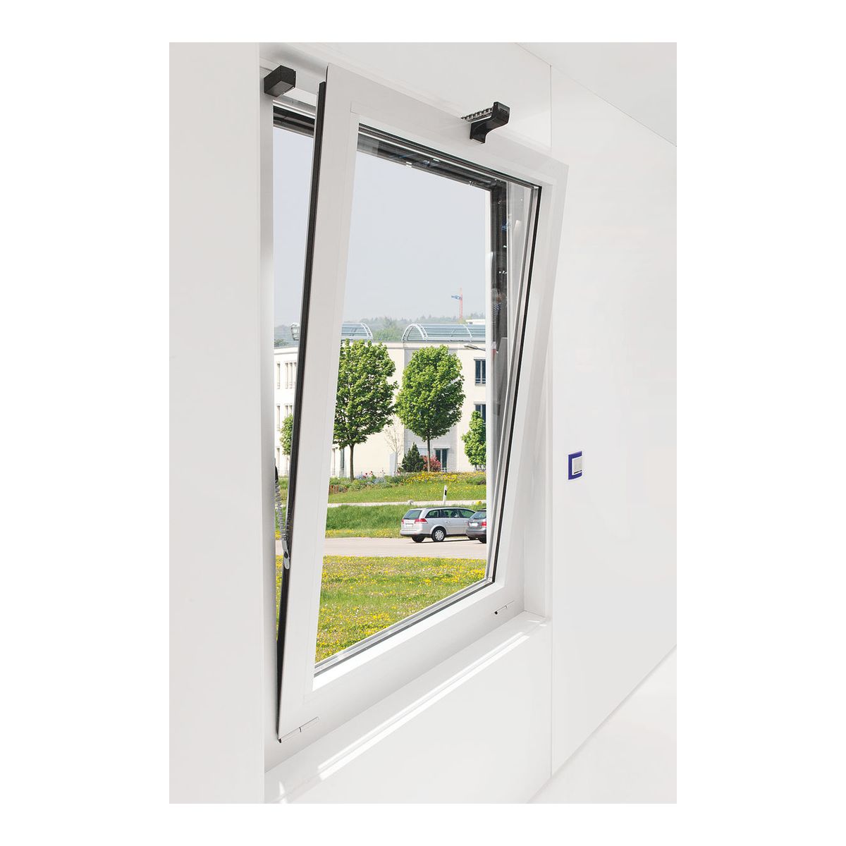 GEZE Powerchain an einem Drehfenster