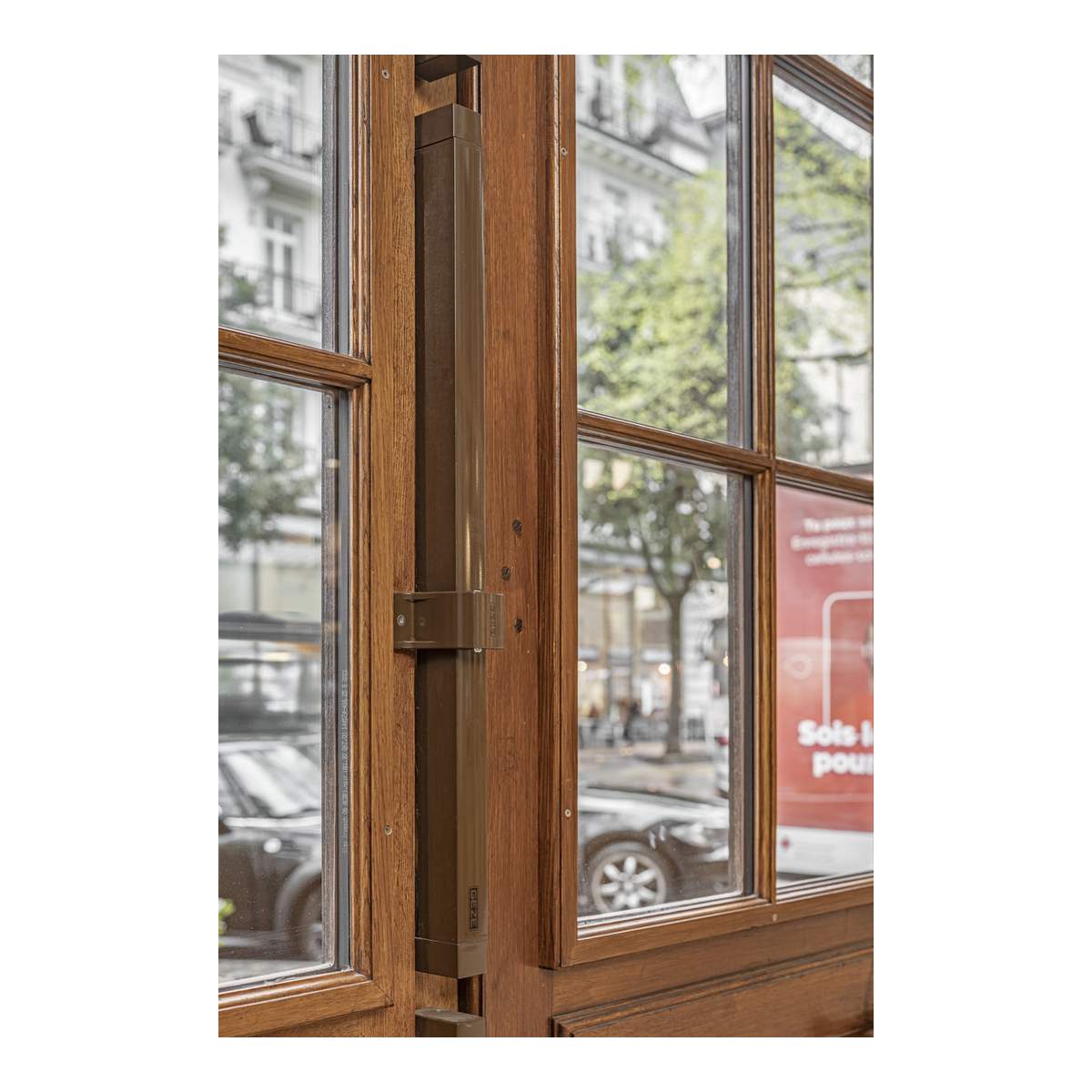GEZE Powerchain senkrecht am Fenster, Detail