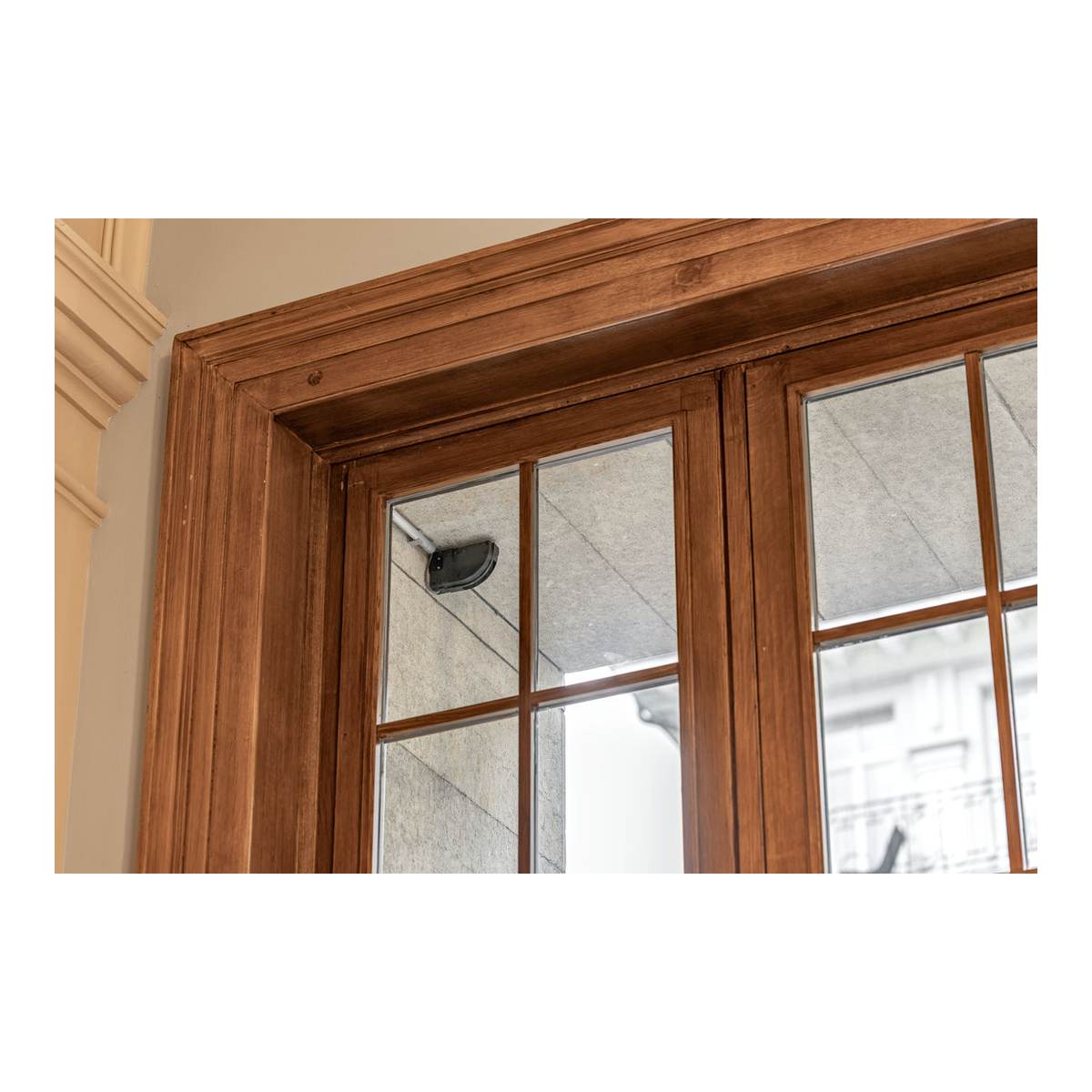 GEZE Powerchain am Holzfenster, Detail